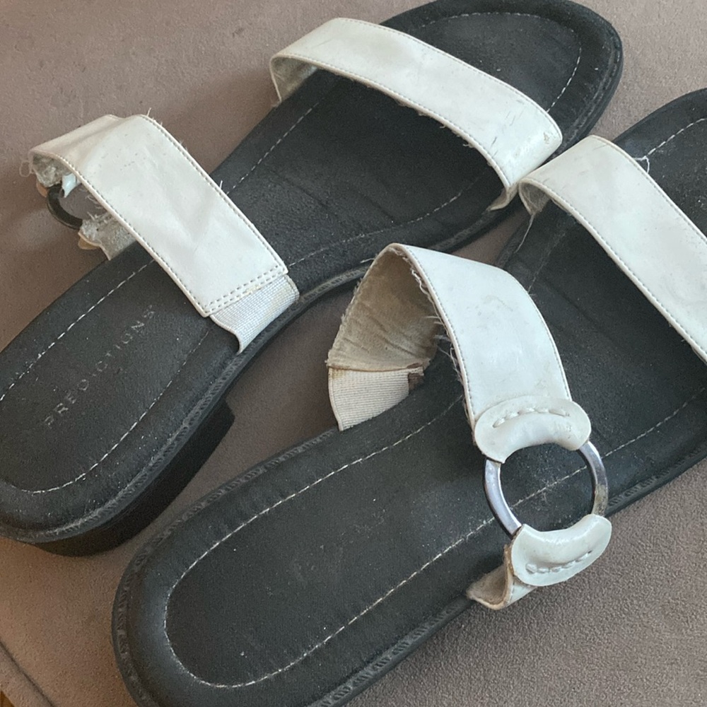 White summer sandals - size 11